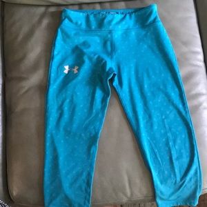 Under armour girls capris